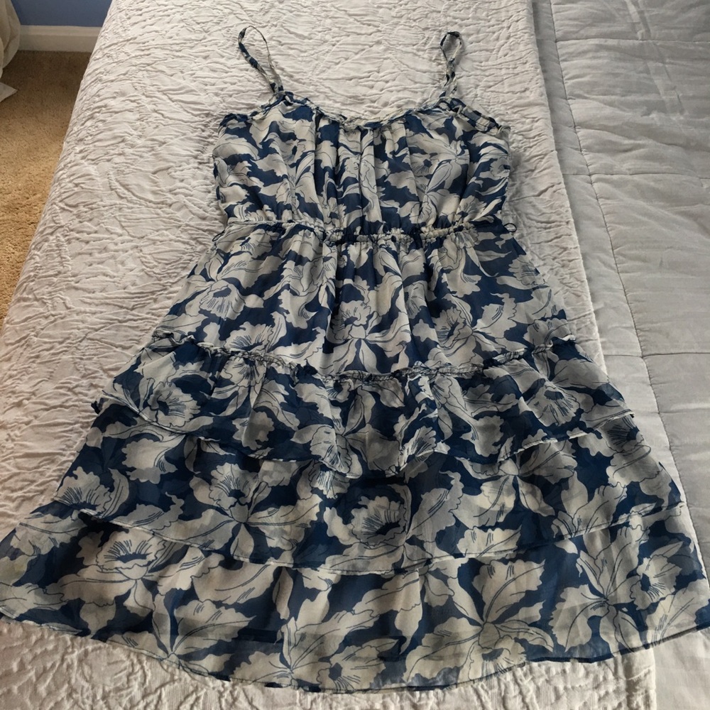 American Eagle blue and white floral print dress